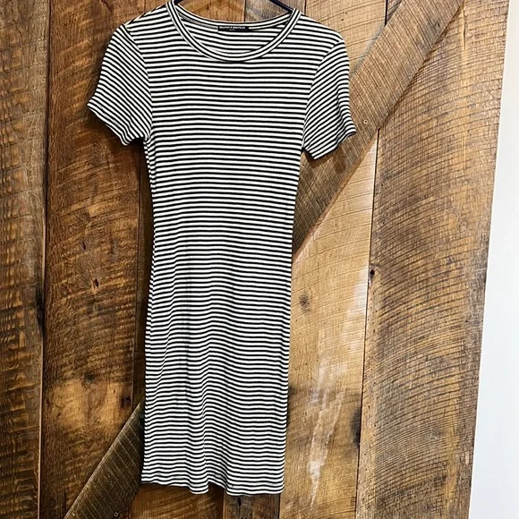 fitted lace wedding dress Blair Stripes Dress – Brandy Melville Europe main image 0